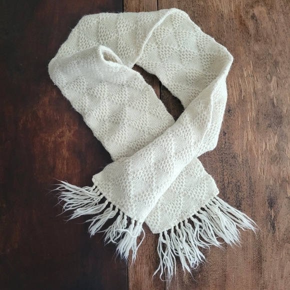 vintage handknit child's winter scarf - Picture 2 of 3